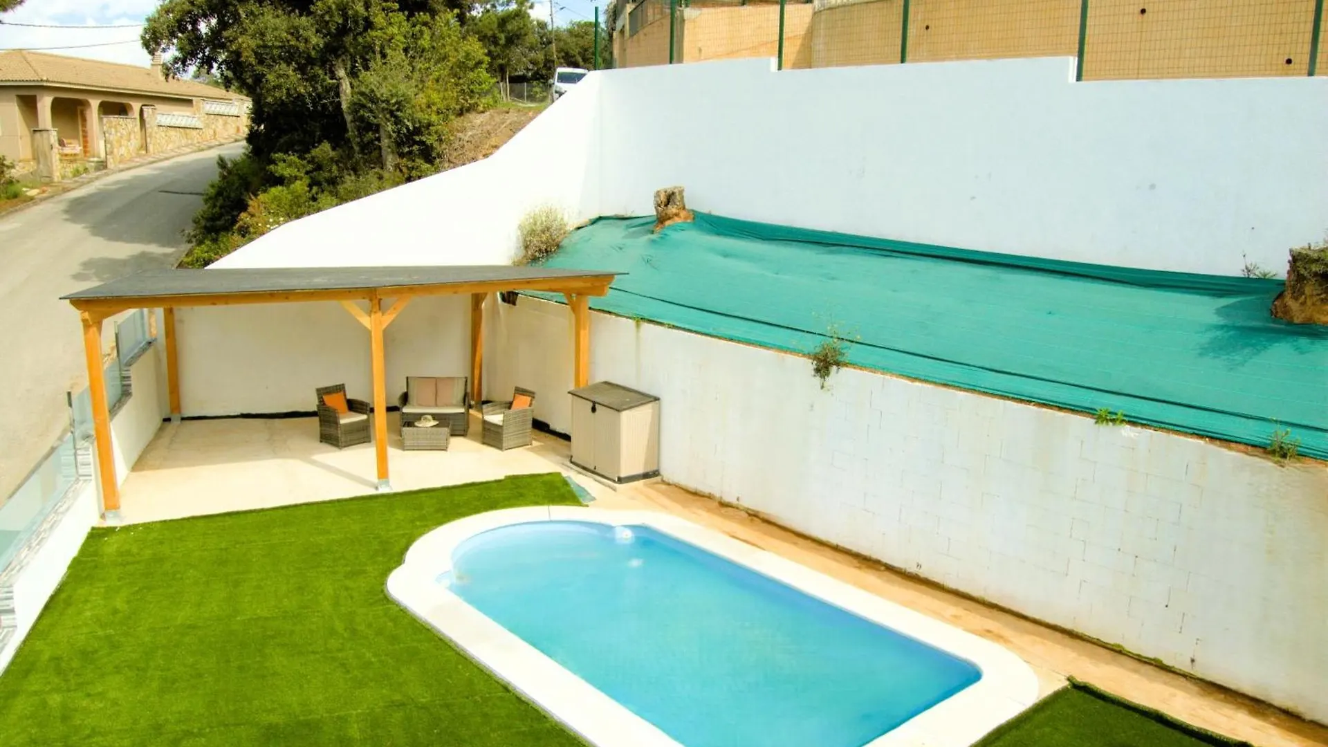 Villa Brisa, 10 Huespedes Vilobi D'onyar